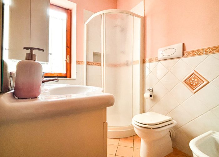 bagno camera rosa B&b Nefer Maratea