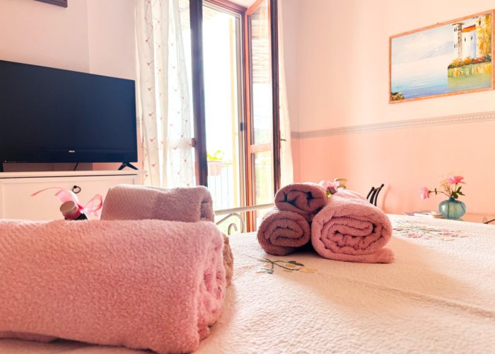 camera rosa B&b Nefer Maratea